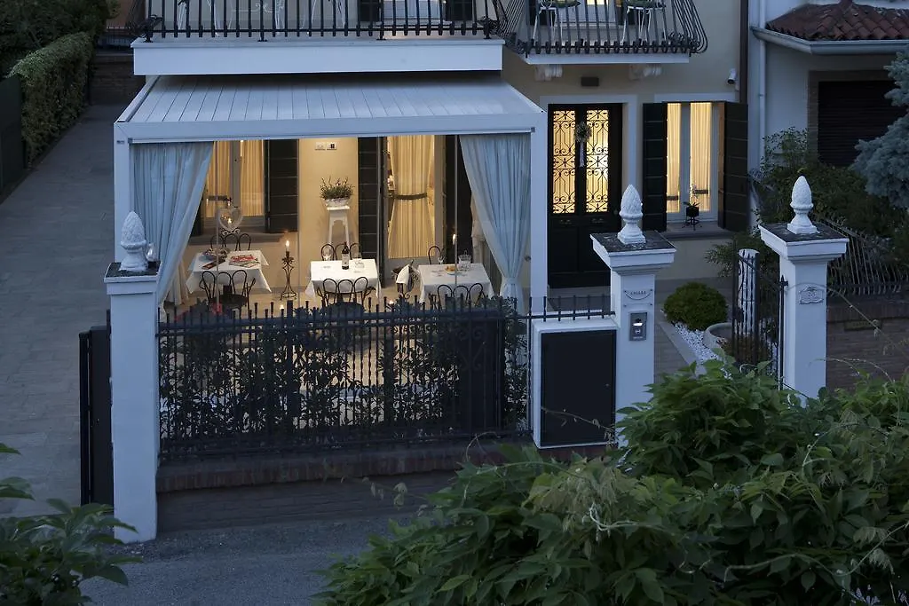 ** Pensionat Chiara - Lodge Mestre Italien
