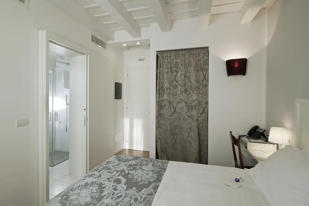 Chiara - Lodge Mestre 2*,  Italien